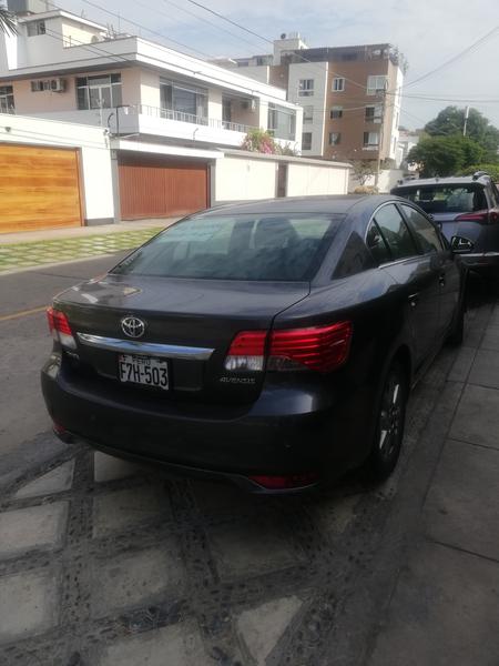 Toyota Avensis • 2013 • 85,000 km 9