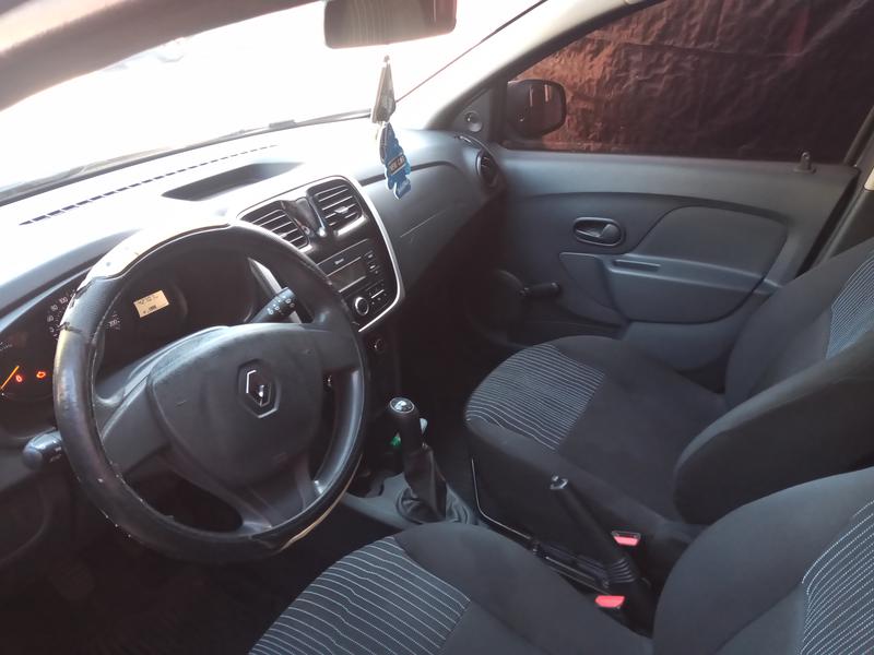 Renault Sandero • 2018 • 39,000 km 6