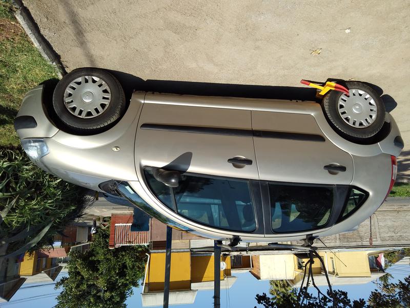 Citroën C3 • 2006 • 226,000 km 3