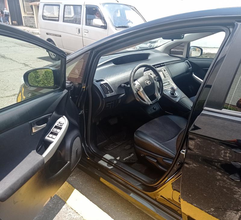 Toyota Prius • 2012 • 137,800 km 8