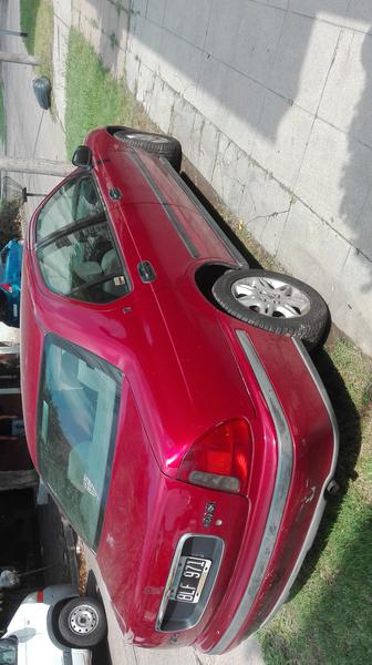 Rover 416 • 1998 • 200,000 km 3