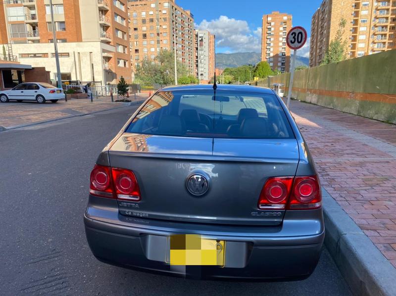 Volkswagen Jetta • 2013 • 91,000 km 10