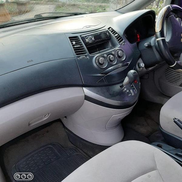 Mitsubishi Grandis • 2007 • 300,158 km 4