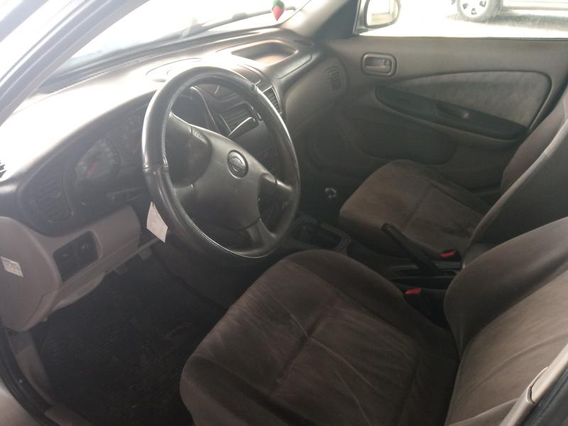 Nissan Almera • 2003 • 220,000 km 4