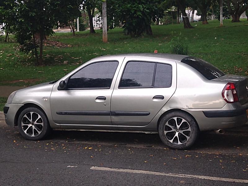 Renault Symbol • 2006 • 22,000 km 1