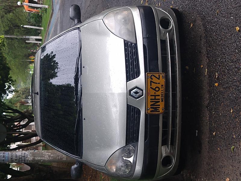 Renault Symbol • 2006 • 22,000 km 2