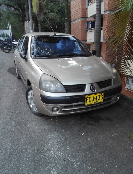 Renault Symbol • 2007 • 115,000 km 3