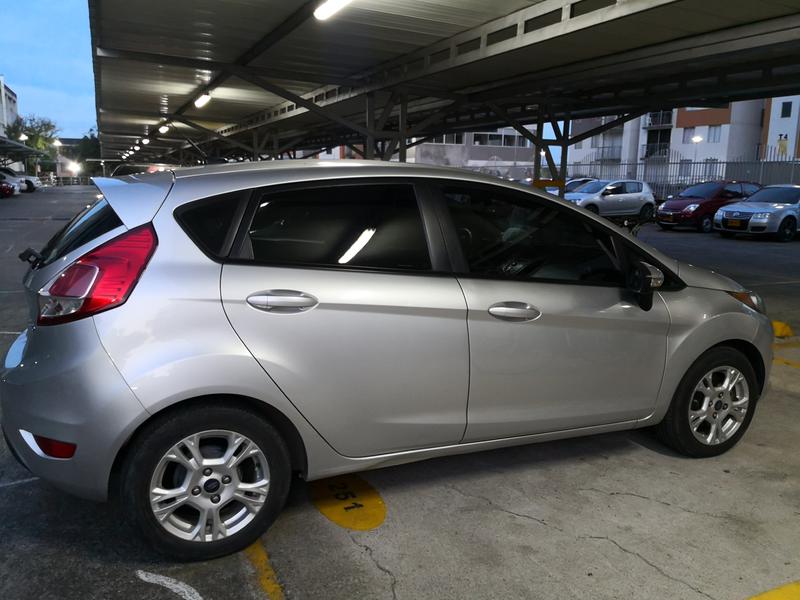 Ford Fiesta • 2014 • 106,266 km 10