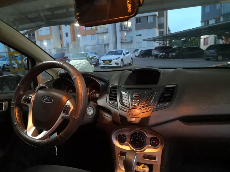 Ford Fiesta • 2014 • 106,266 km 11