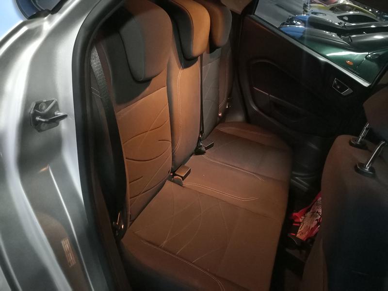 Ford Fiesta • 2014 • 106,266 km 4