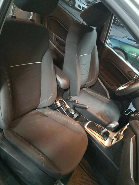 Ford Fiesta • 2014 • 106,266 km 12