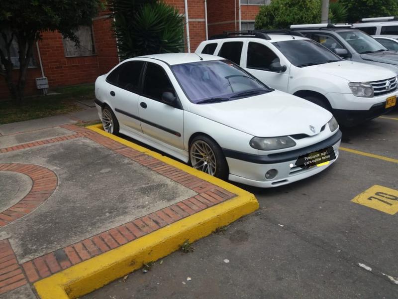 Renault Laguna • 1999 • 187,000 km 3