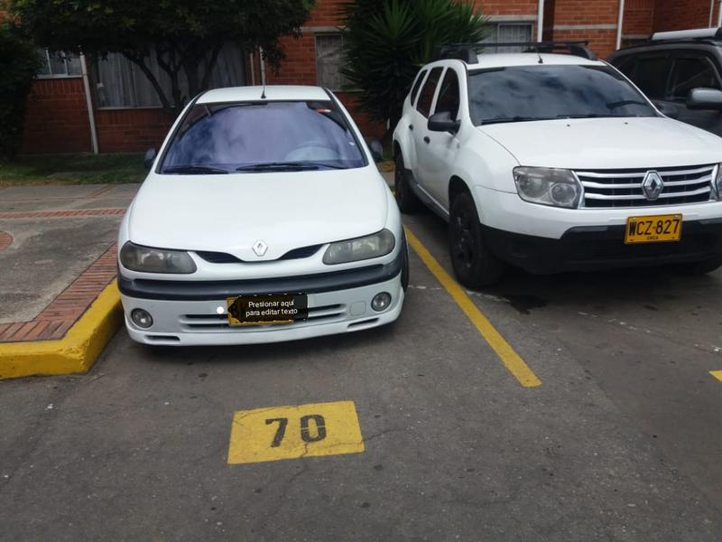 Renault Laguna • 1999 • 187,000 km 5