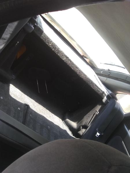 Mazda 626 • 1995 • 4,000 km 4