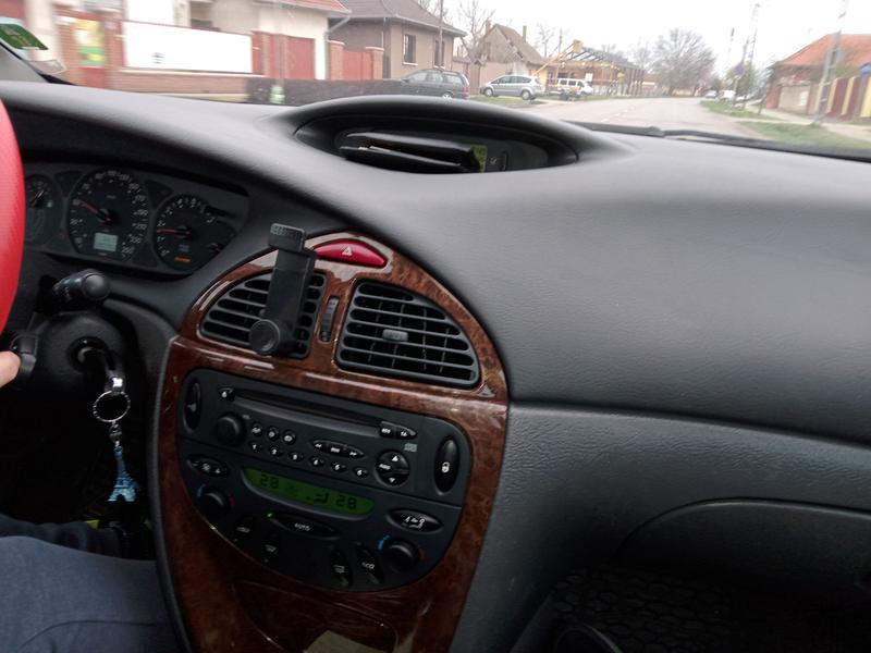 Citroën C5 • 2004 • 300,000 km 6