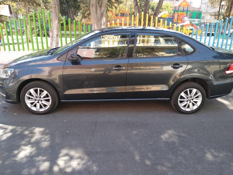 Volkswagen Vento • 2017 • 63,000 km 4