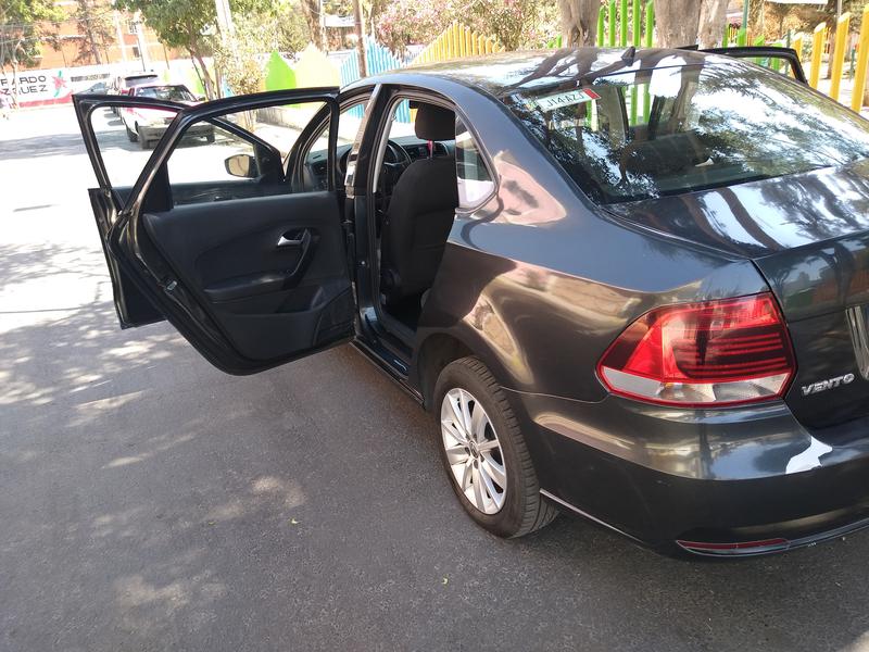 Volkswagen Vento • 2017 • 63,000 km 11