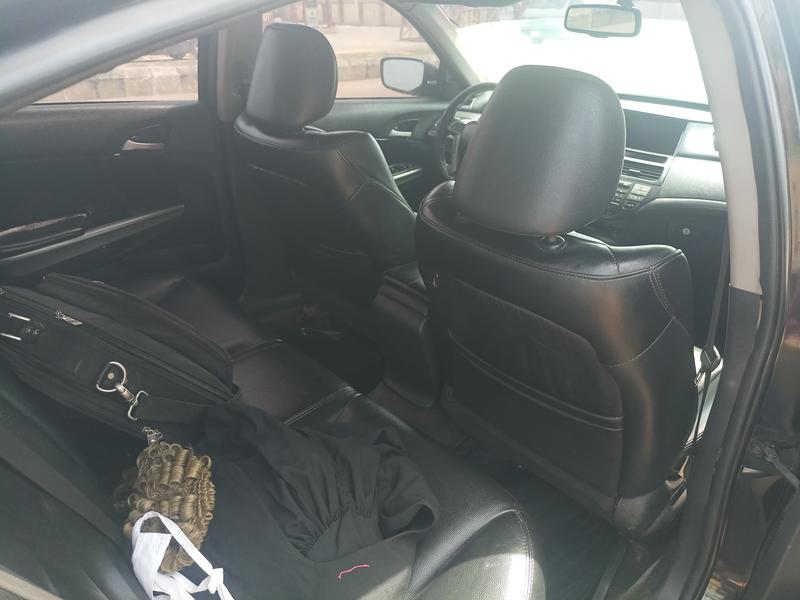 Honda Accord • 2008 • 194,306 km 10