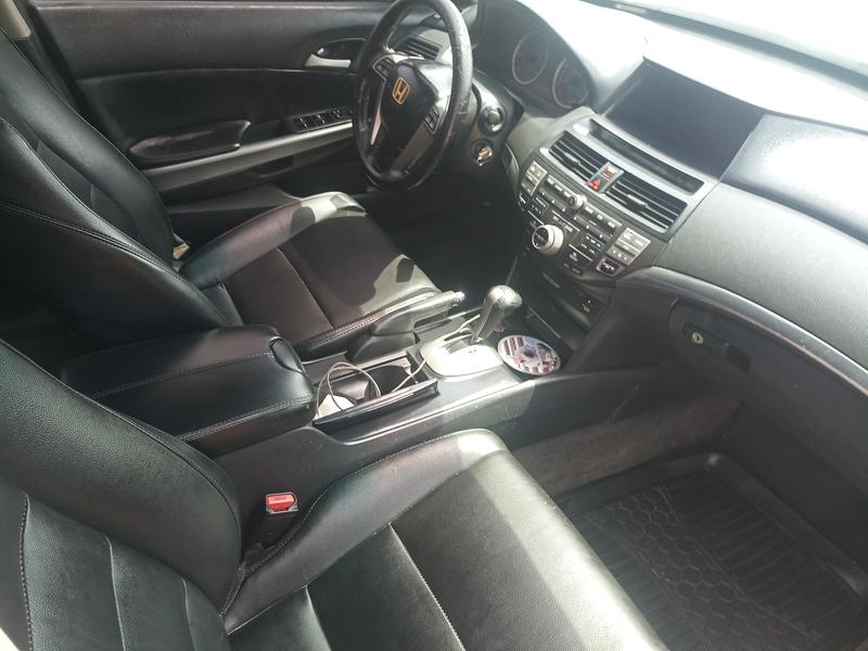 Honda Accord • 2008 • 194,306 km 7