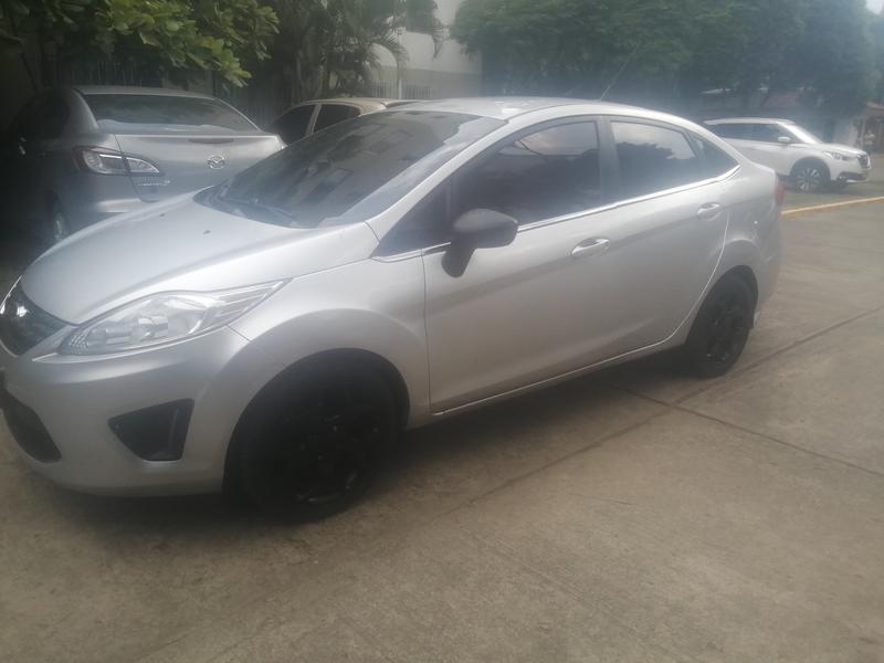 Ford Fiesta • 2012 • 105,000 km 7