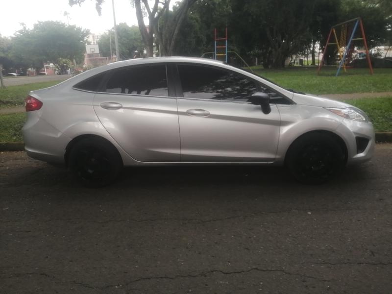 Ford Fiesta • 2012 • 105,000 km 10