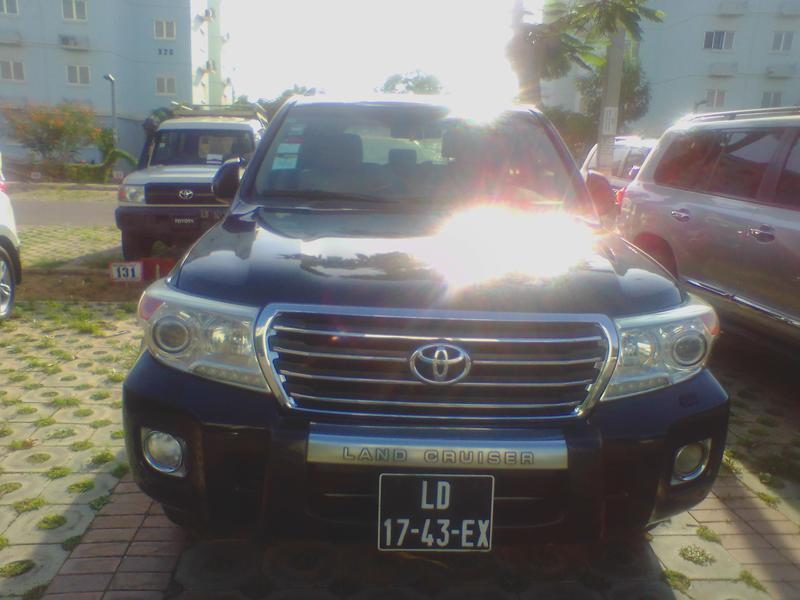 Toyota Land Cruiser • 2007 • 143,000 km 2