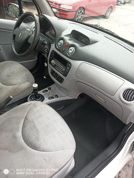 Citroën C3 • 1994 • 300 km 9