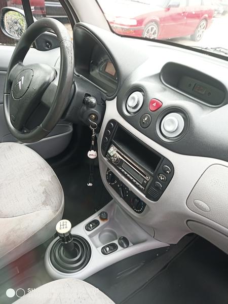 Citroën C3 • 1994 • 300 km 7