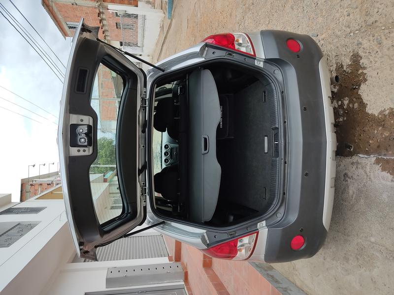 Chevrolet Captiva Sport • 2011 • 72,000 km 6