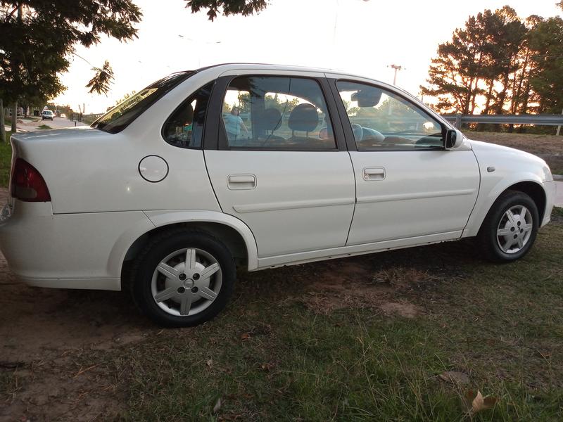 Chevrolet Classic • 2013 • 134,000 km 7