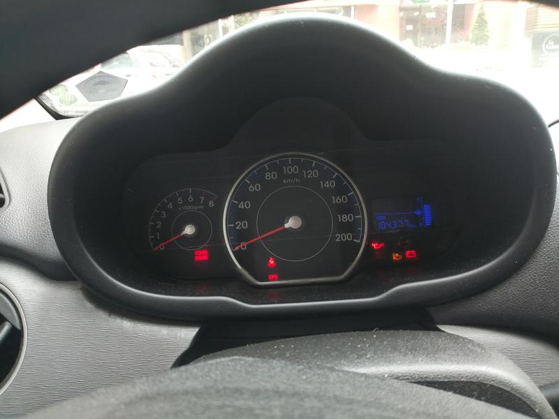 Hyundai i10 • 2013 • 104,500 km 1