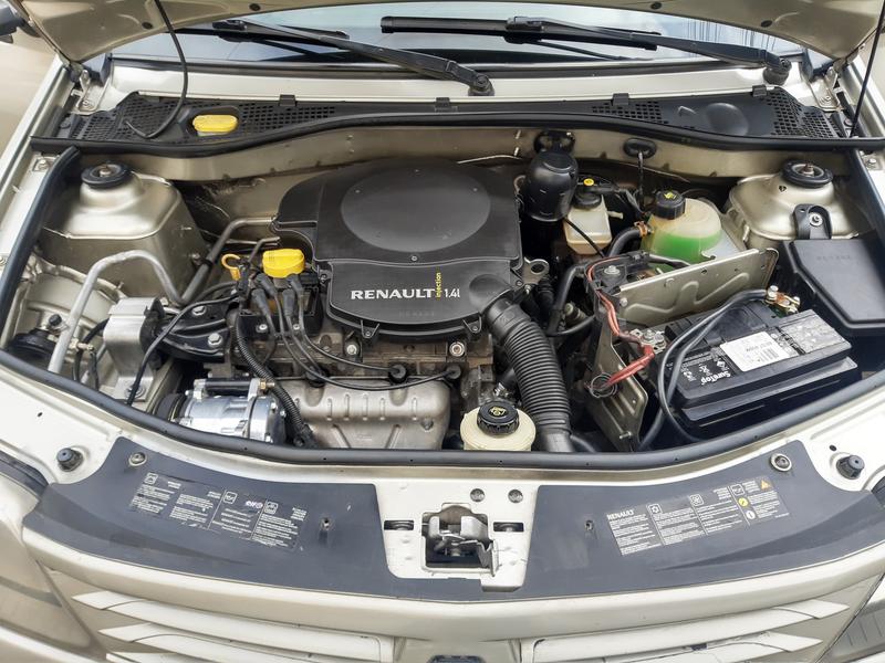 Renault 10 • 2010 • 149,000 km 6