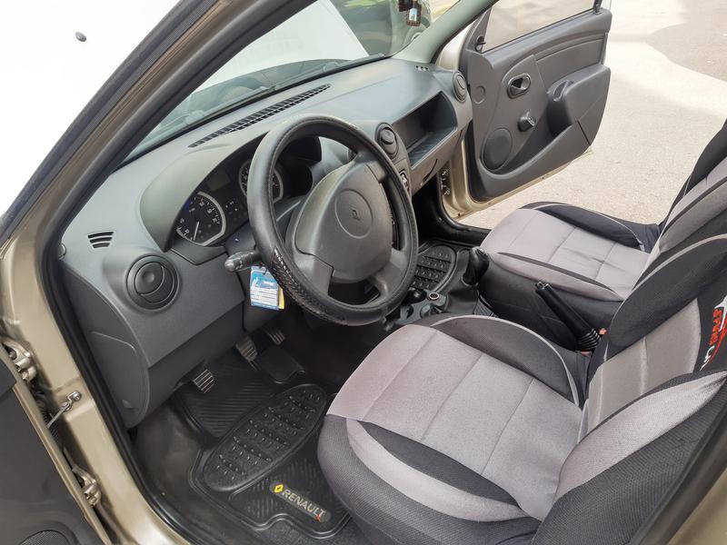 Renault 10 • 2010 • 149,000 km 7