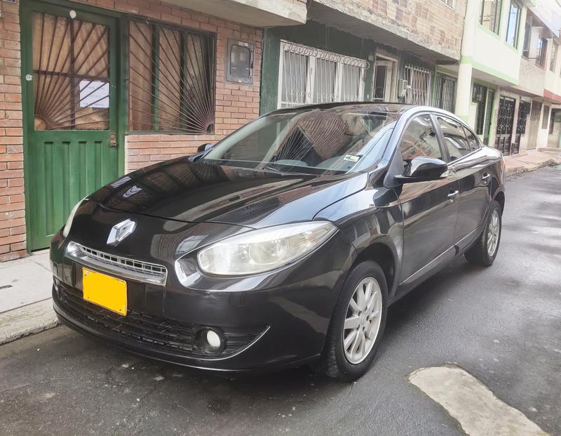 Renault Fluence • 2014 • 53,000 km 2