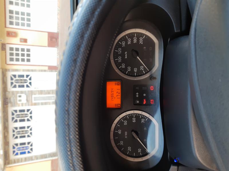 Renault 10 • 2010 • 149,000 km 5