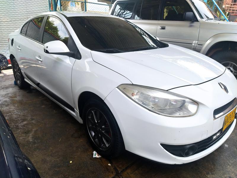 Renault 12 • 2012 • 122,000 km 6