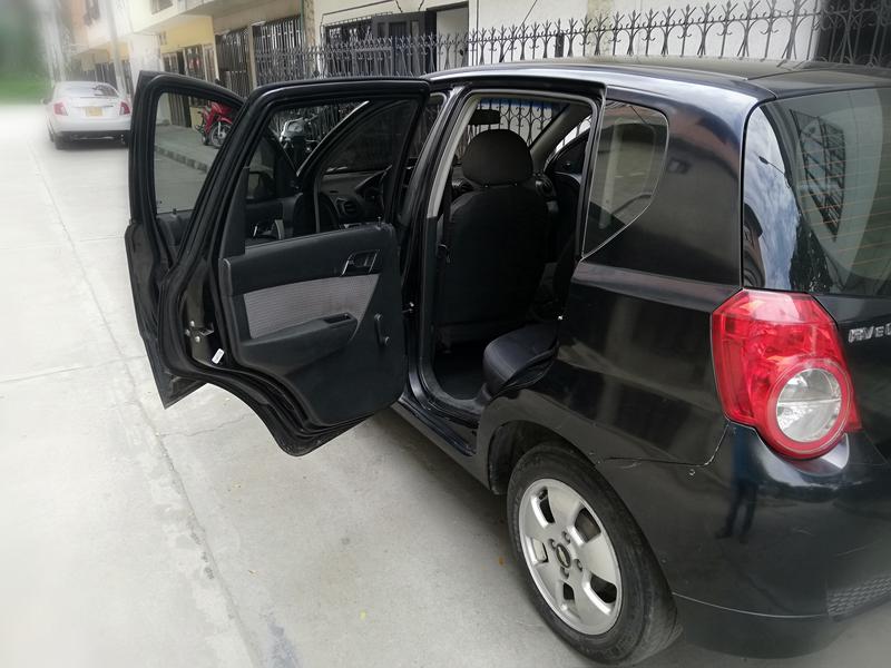 Chevrolet Aveo • 2010 • 2,200,000 km 6