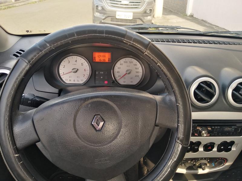 Renault Logan • 2012 • 130,400 km 6