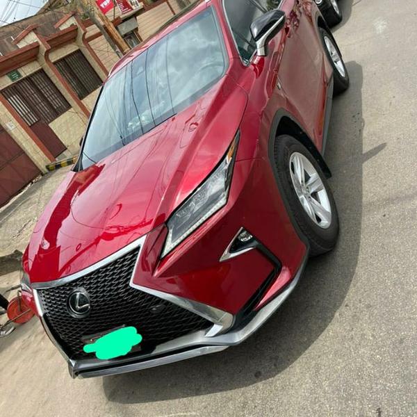 Lexus RX • 2019 • 42,000 km 3