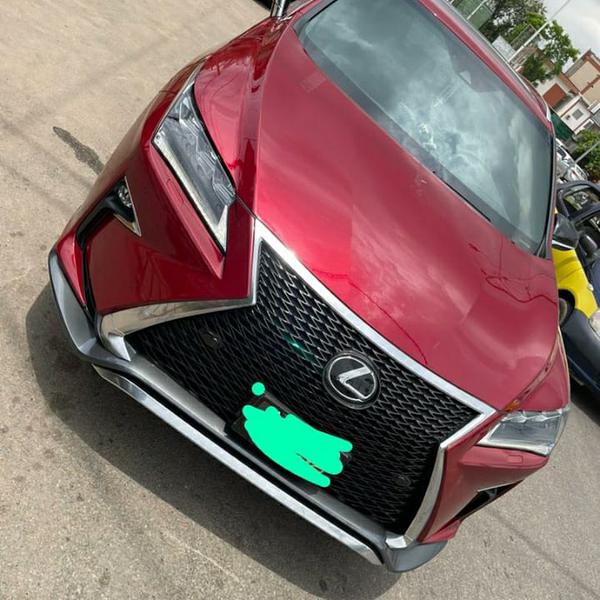 Lexus RX • 2019 • 42,000 km 1