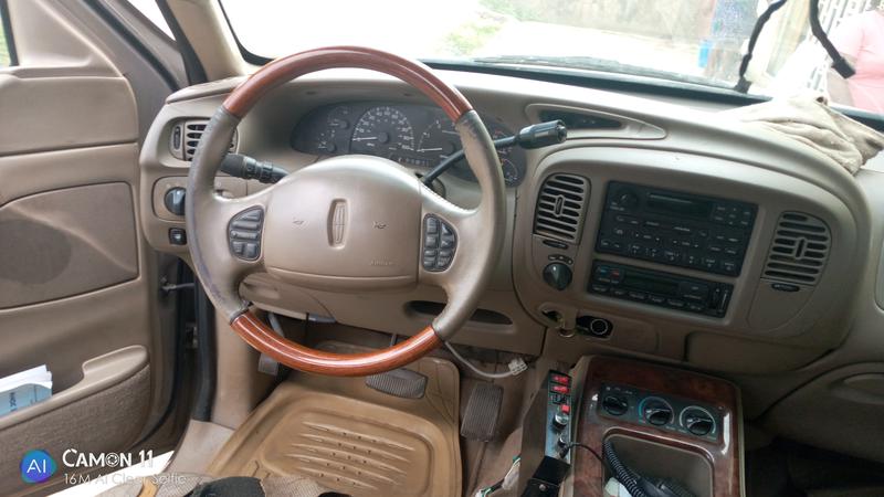 Lincoln Navigator • 2001 • 89 km 2