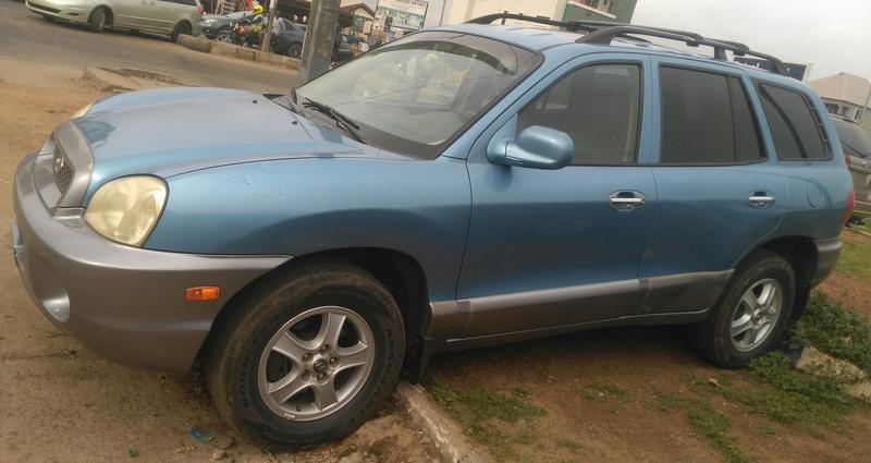 Hyundai Santa Fe • 2003 • 50,000 km 3