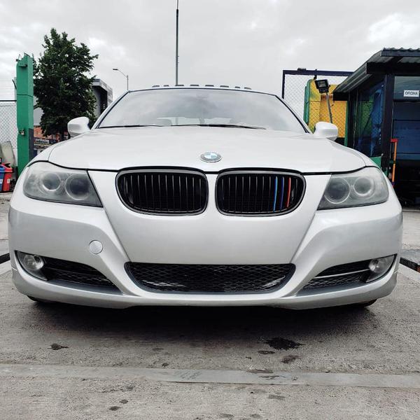 BMW M3 • 2012 • 100,000 km 3