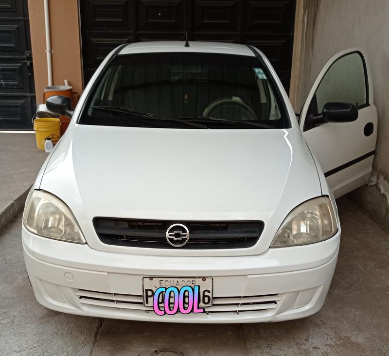 Chevrolet Corvair • 2007 • 248,000 km 10