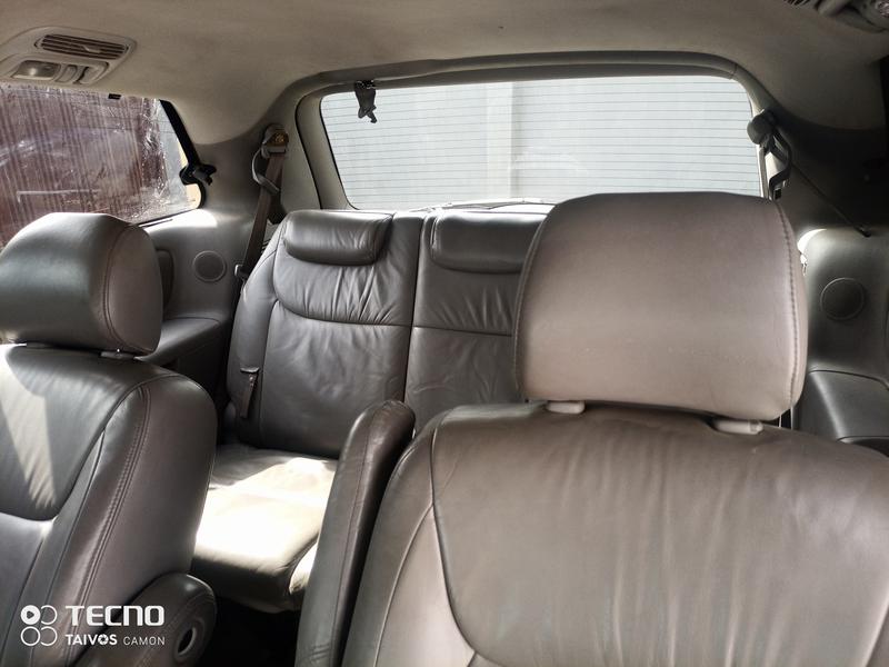 Toyota Sienna • 2006 • 77,579 km 8
