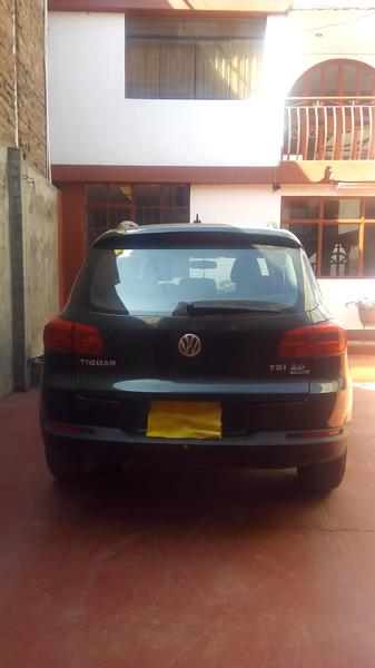 Volkswagen Tiguan • 2014 • 27,000 km 2