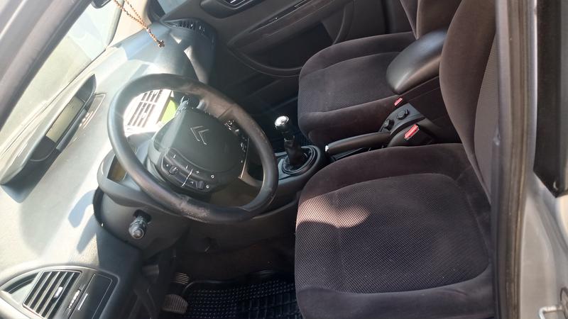 Citroën C4 • 2011 • 125,000 km 4