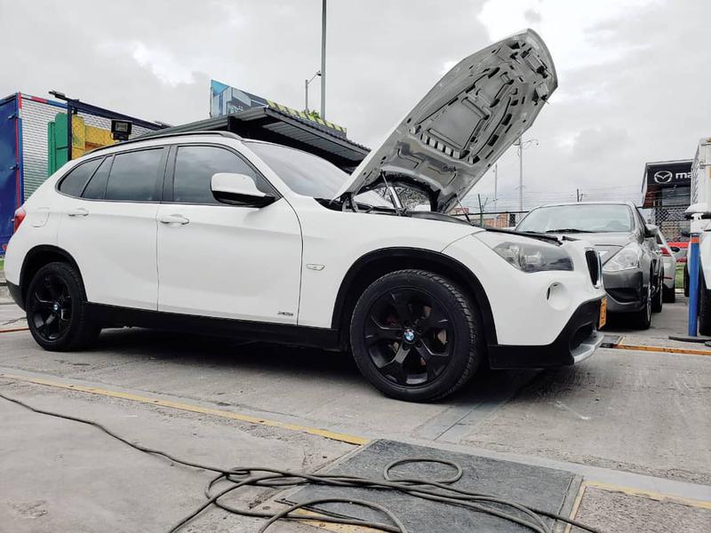 BMW X1 • 2011 • 136,000 km 7