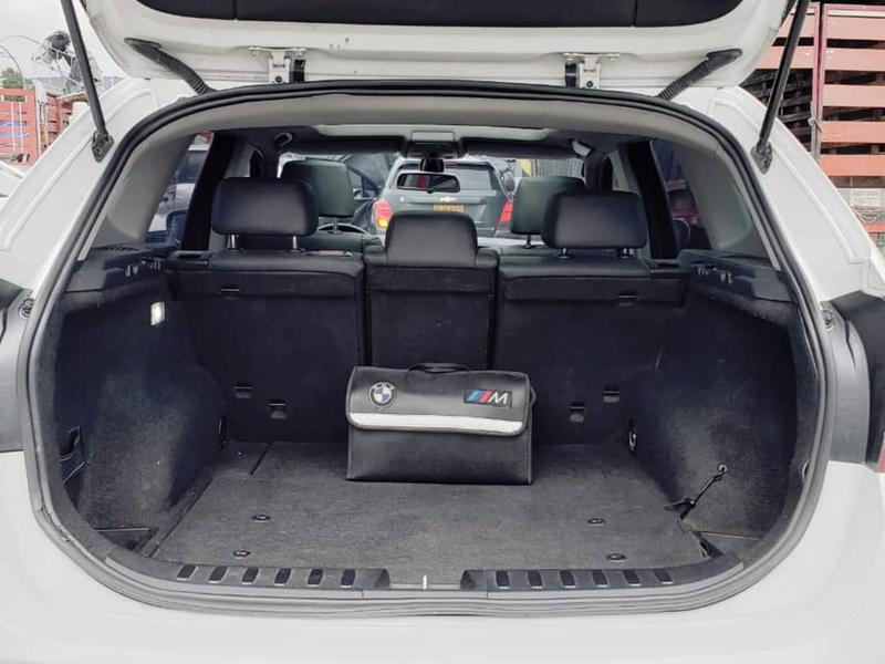 BMW X1 • 2011 • 136,000 km 6