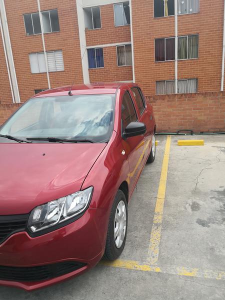 Renault Sandero • 2018 • 3,400 km 2